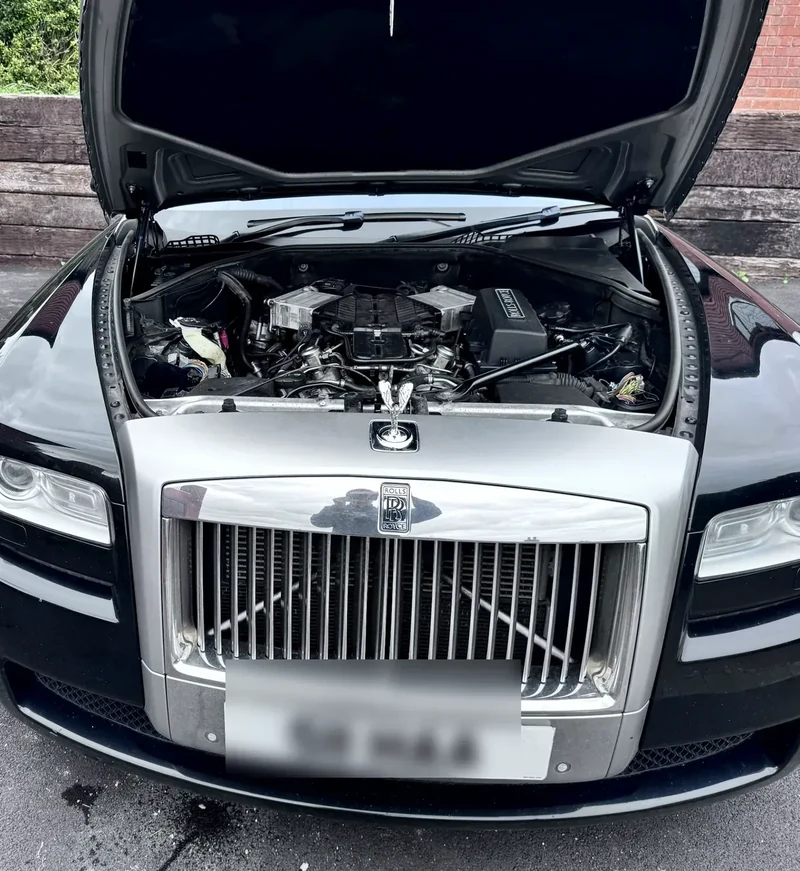 Rolls-Royce ECU programming left bank at SG-Tronic Motorsport